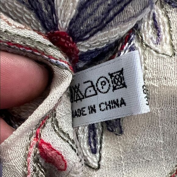 NWT Madam Butterfly Linen Floral Embroidered Kimono Cardigan Cream One Size - Picture 13 of 14